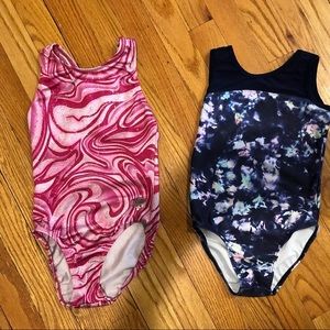 Snowflake designs child large leo *plus* 2 matching scrunchies